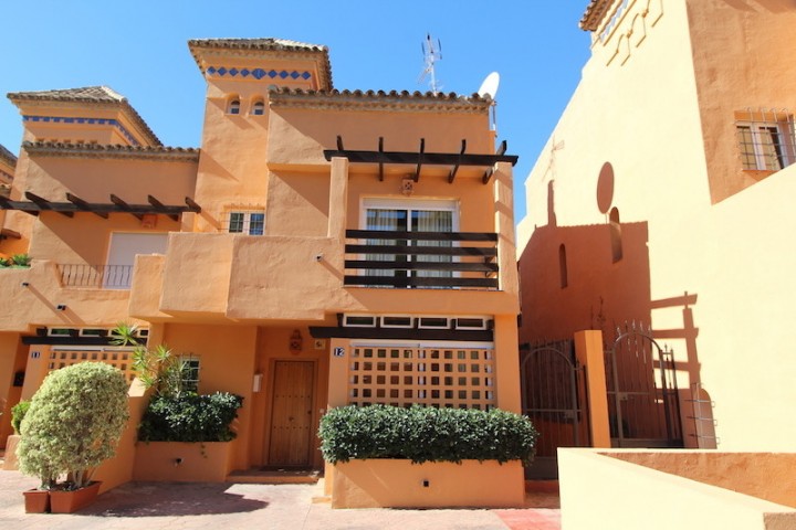 4 Bedroom Villa in The Golden Mile