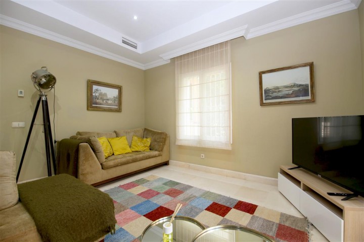 5 Bedroom Villa in Estepona