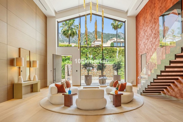 8 Bedroom Villa in Sierra Blanca