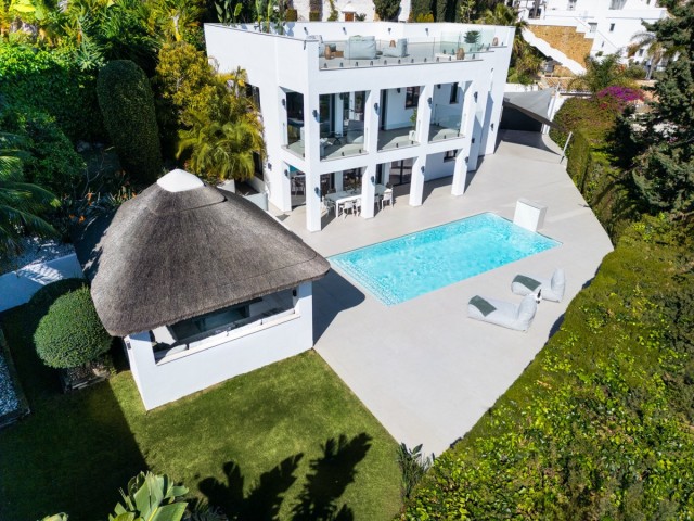 5 Bedroom Villa in Nueva Andalucía