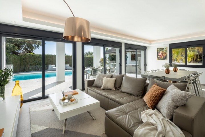 5 Bedroom Villa in Nueva Andalucía