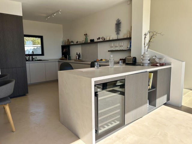 5 Bedroom Villa in Estepona