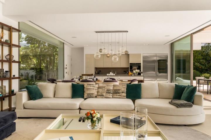 6 Bedroom Villa in Nueva Andalucía