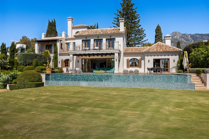 6 Bedroom Villa in The Golden Mile