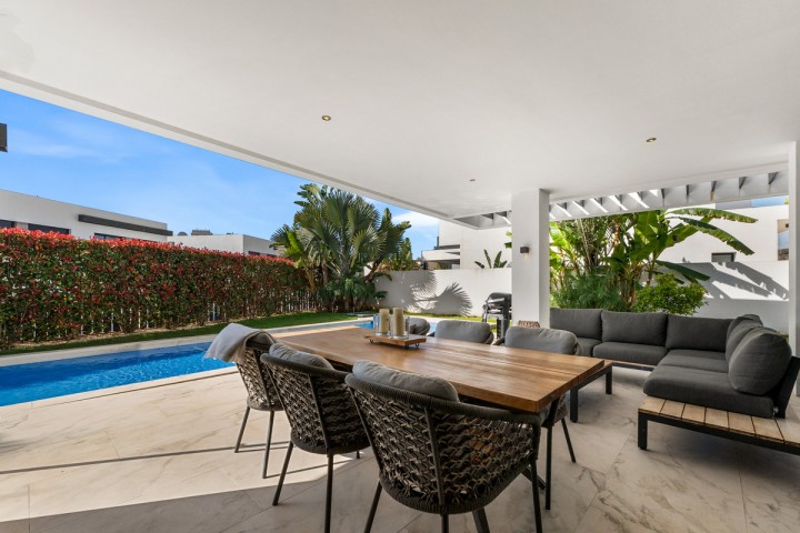3 Bedroom Villa in New Golden Mile