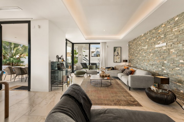 3 Bedroom Villa in New Golden Mile
