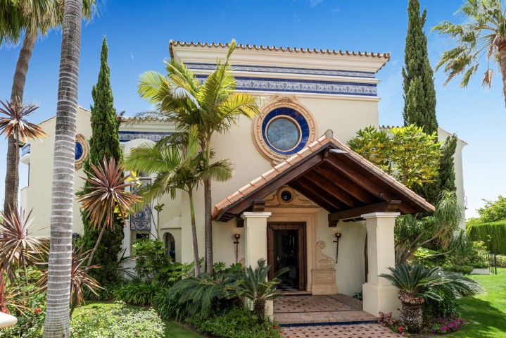 5 Bedroom Villa in Benahavís