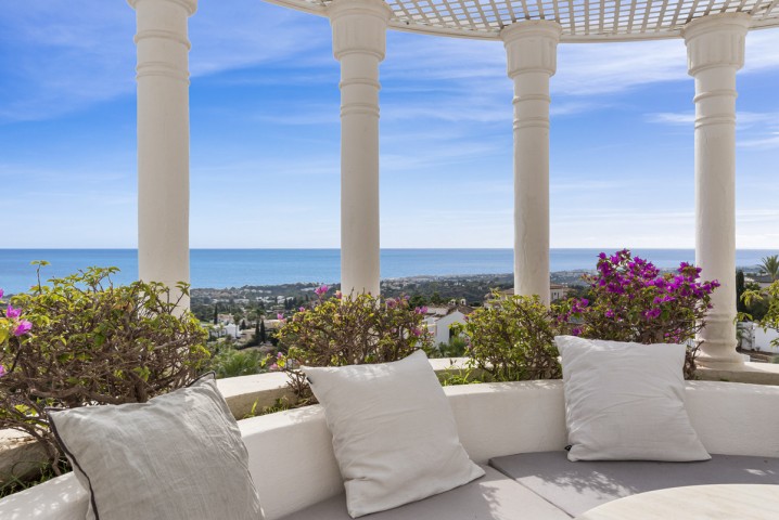 3 Bedroom Apartment in The Golden Mile