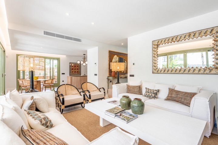 5 Bedroom Villa in The Golden Mile