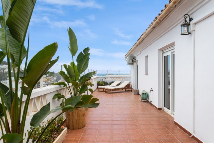 Penthouse in Nueva Andalucía