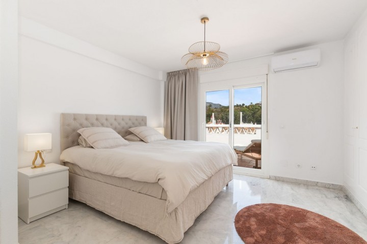 Penthouse in Nueva Andalucía