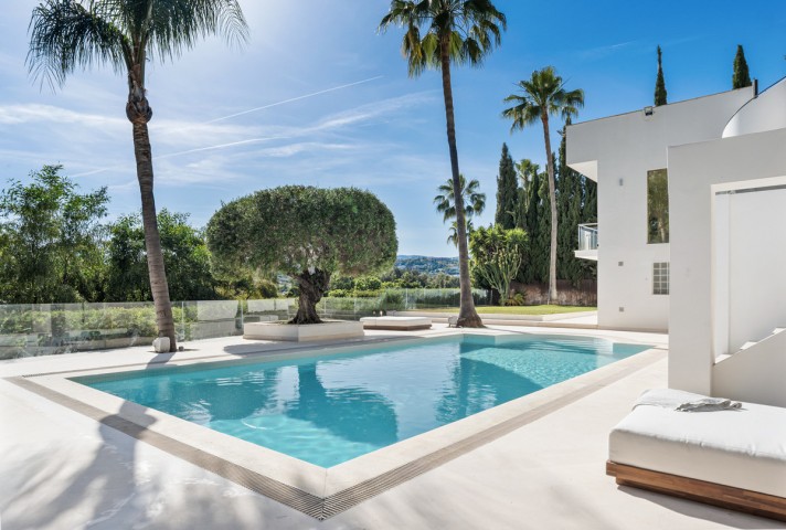 5 Bedroom Villa in Nueva Andalucía