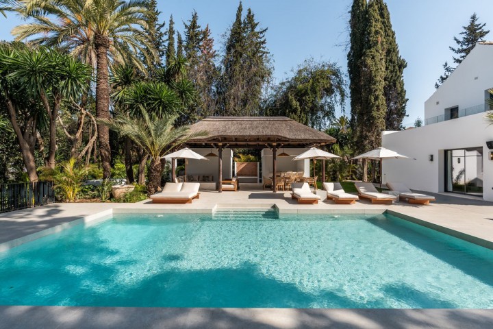 5 Bedroom Villa in Las Brisas