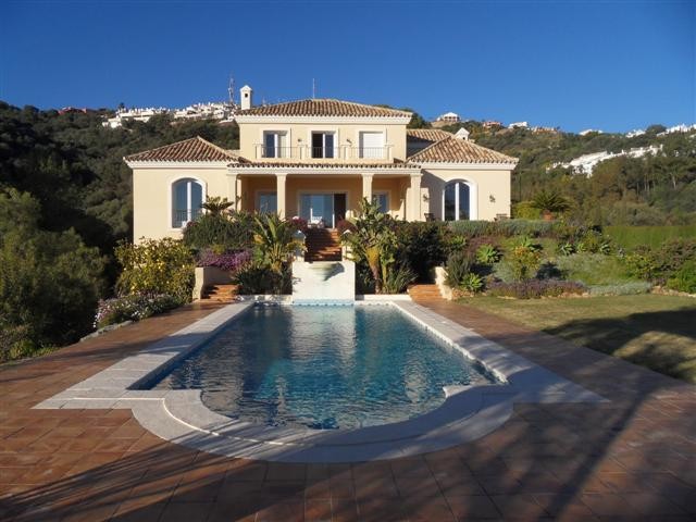 4 Bedroom Villa in Altos de los Monteros