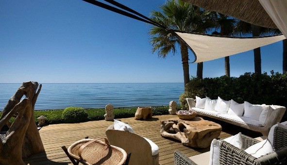 Villa avec 6 Chambres  à Los Monteros