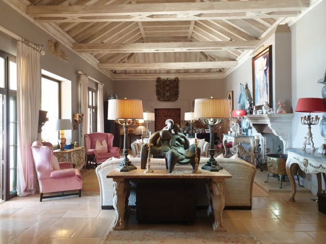 6 Bedroom Villa in Los Monteros