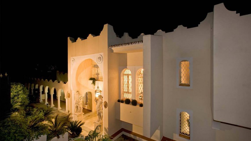 10 Slaapkamer Villa in Nueva Andalucía