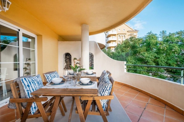 2 Bedroom Apartment in Nueva Andalucía