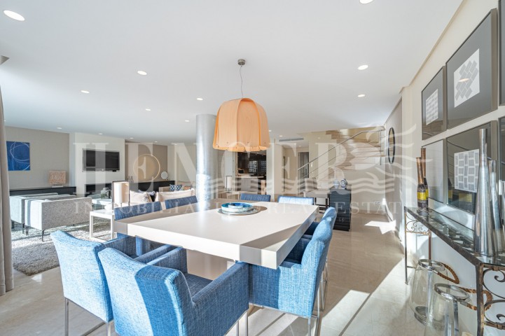 Penthouse in The Golden Mile
