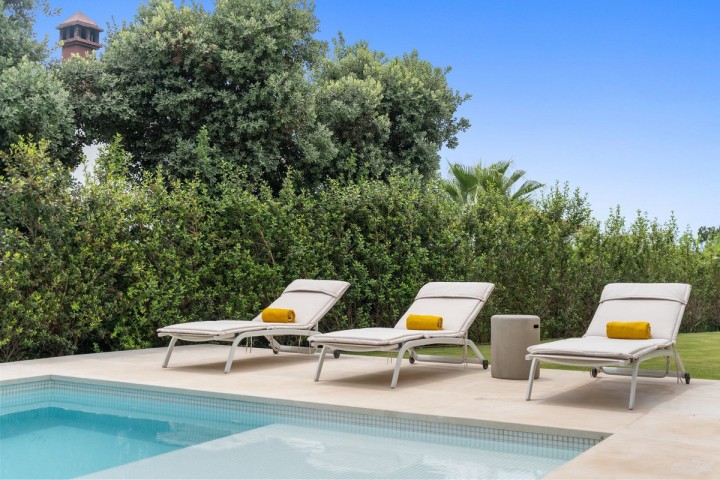 5 Slaapkamer Rijtjeshuis in El Paraiso