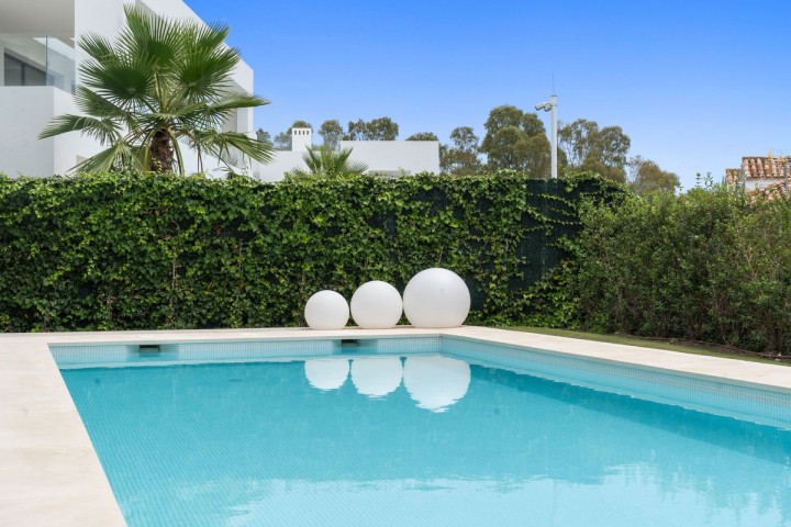 5 Slaapkamer Rijtjeshuis in El Paraiso