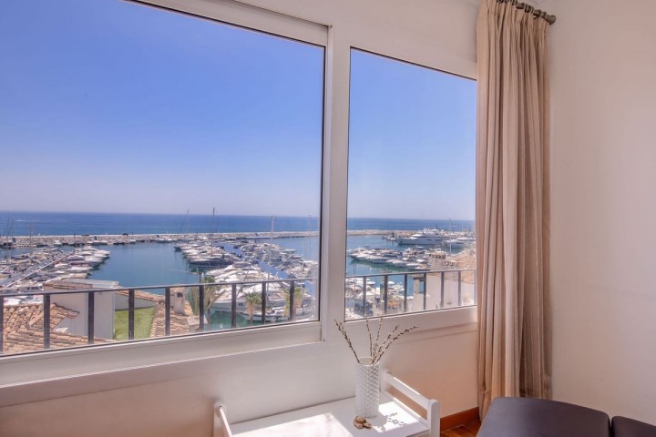 Penthouse in Puerto Banús