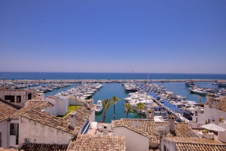 Penthouse in Puerto Banús