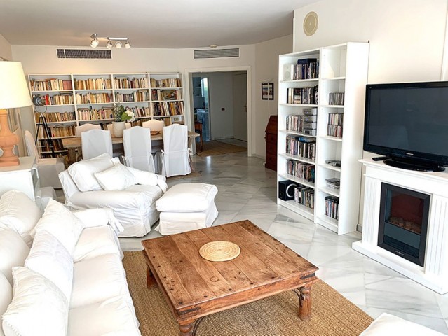 Appartement avec 3 Chambres à Puerto Banús