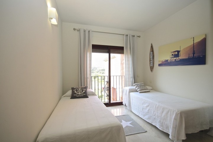 Ático con 4 Dormitorios  en Marbella