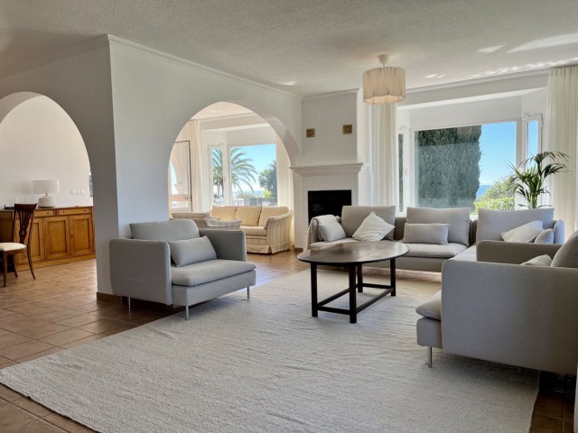 4 Sovrums Villa i Elviria