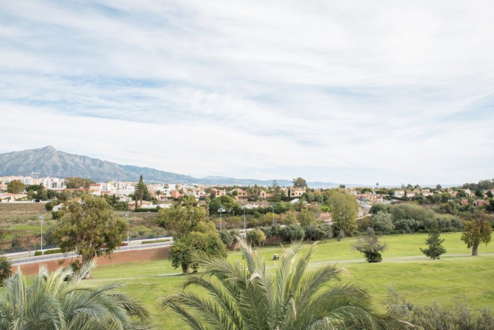 Penthouse in Guadalmina Baja