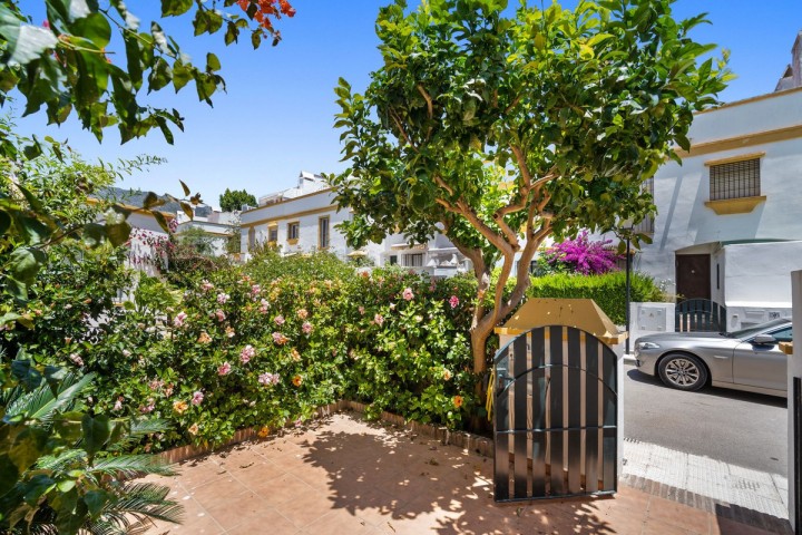 6 Bedroom Townhouse in Marbella