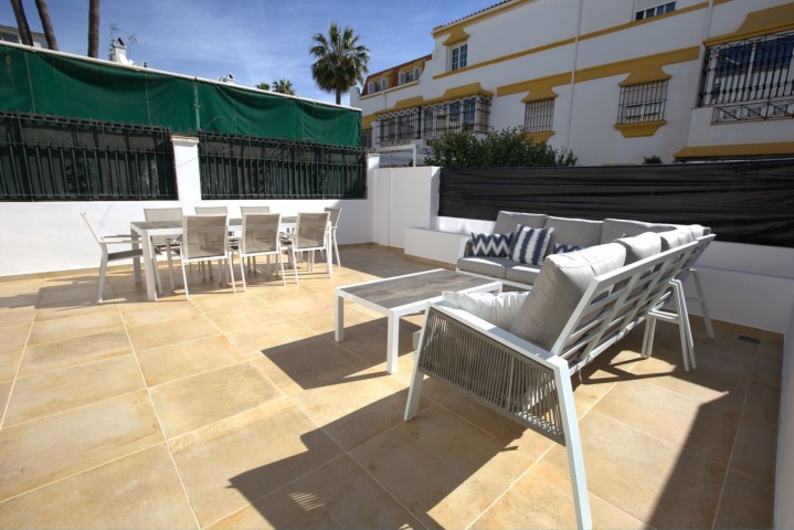 10 Bedroom Townhouse in Marbella