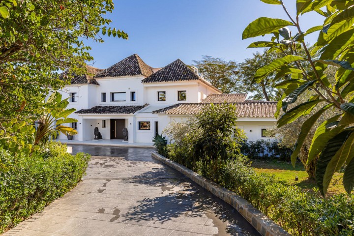 8 Bedroom Villa in Benahavís