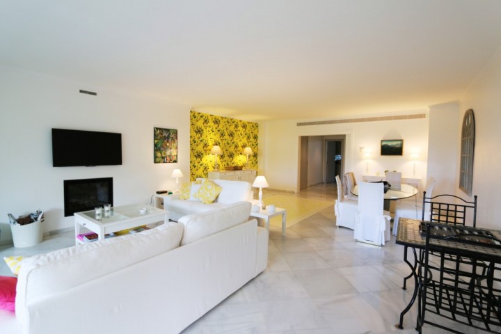 4 Bedroom Apartment in Nueva Andalucía