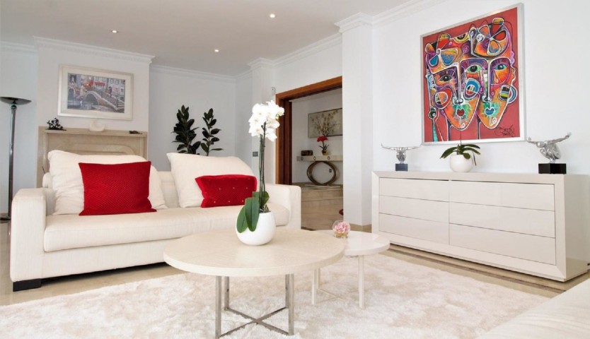 10 Slaapkamer Villa in El Paraiso