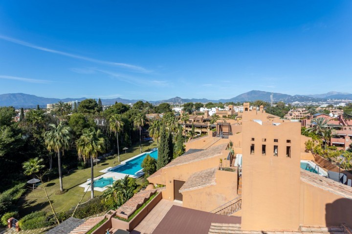 Penthouse in Guadalmina Baja