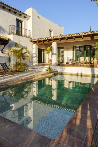 4 Sovrums Villa i Estepona