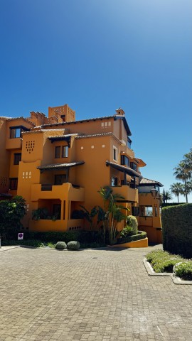 3 Bedroom Apartment in Estepona