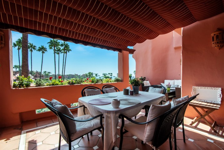 2 Schlafzimmer Apartment in Estepona