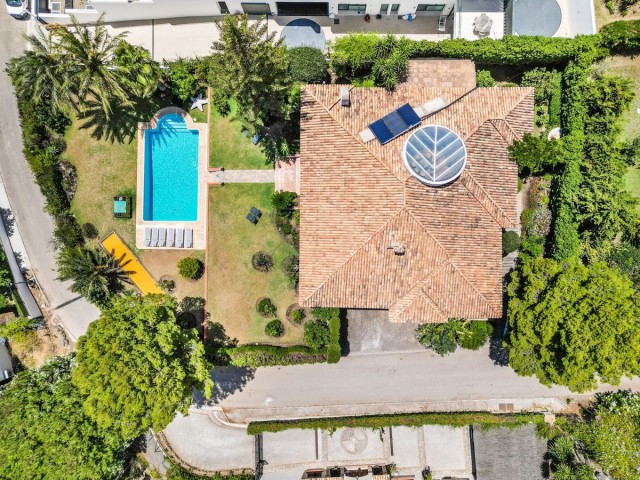 4 Slaapkamer Villa in El Paraiso