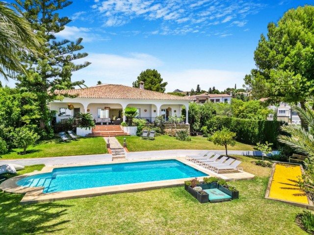 Villa con 4 Dormitorios en El Paraiso