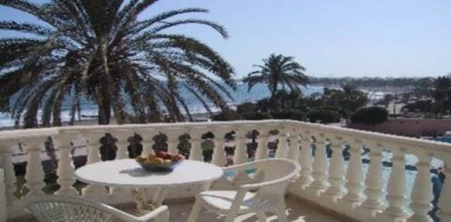 6 Bedroom Apartment in Cortijo Blanco