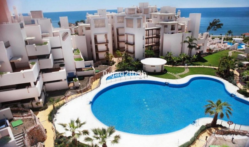 3 Bedroom Apartment in Estepona