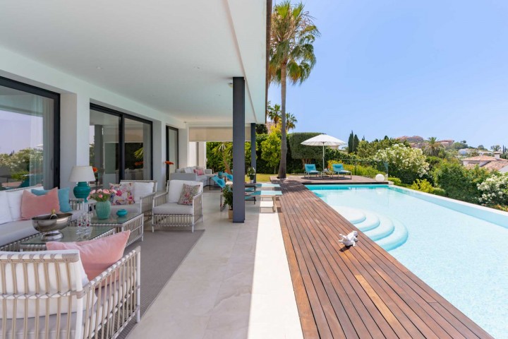 5 Bedroom Villa in Nueva Andalucía