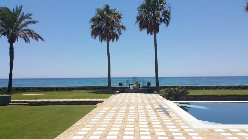 Villa avec 8 Chambres  à Los Monteros