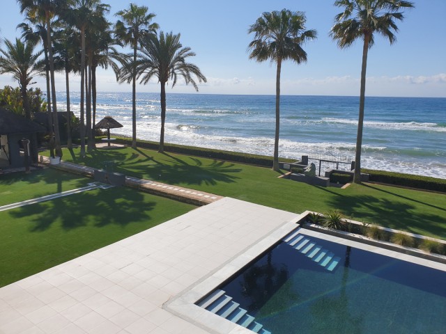Villa avec 8 Chambres  à Los Monteros