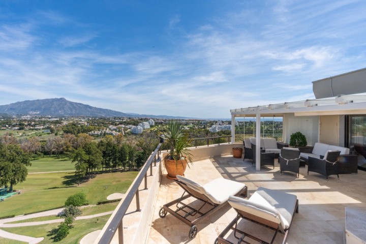 3 Bedroom Apartment in Estepona