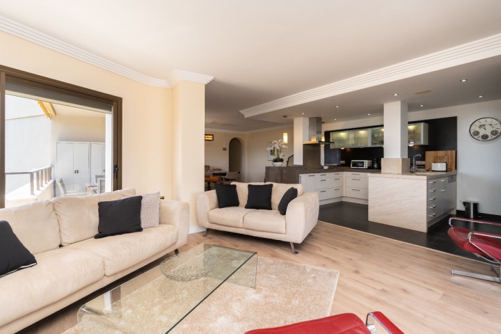 3 Bedroom Apartment in Estepona