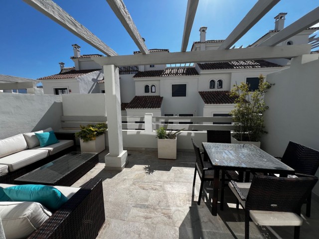 3 Bedroom Townhouse in New Golden Mile